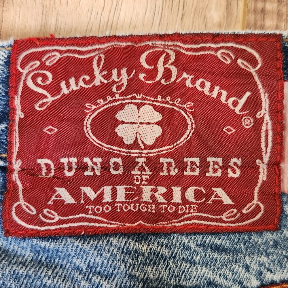 Vintage Lucky Brand Dungarees Jeans USA Made Size 32 Tight Fit Zipper Fly 90s